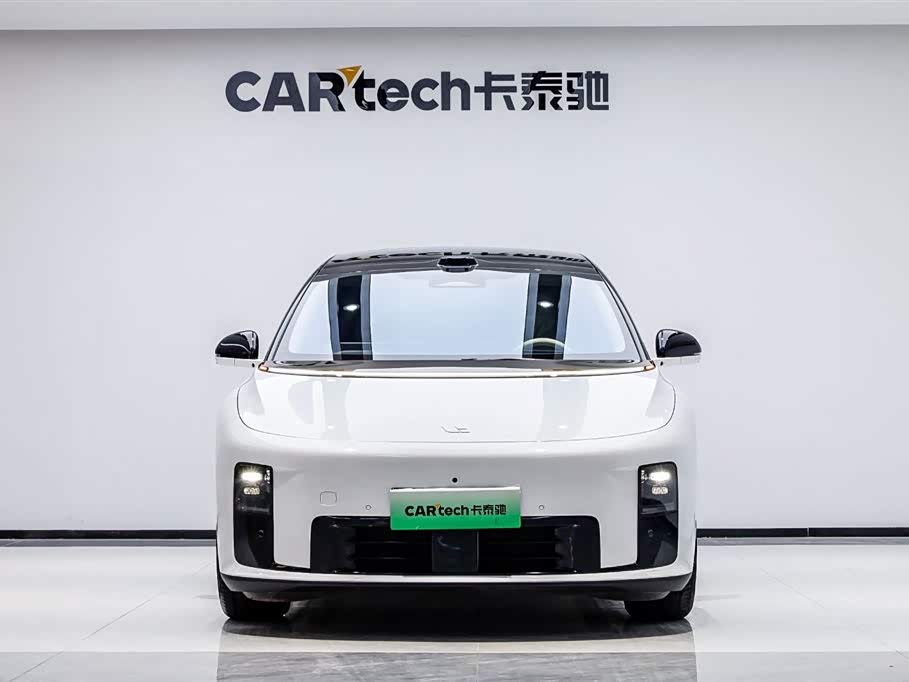 Li Auto i8