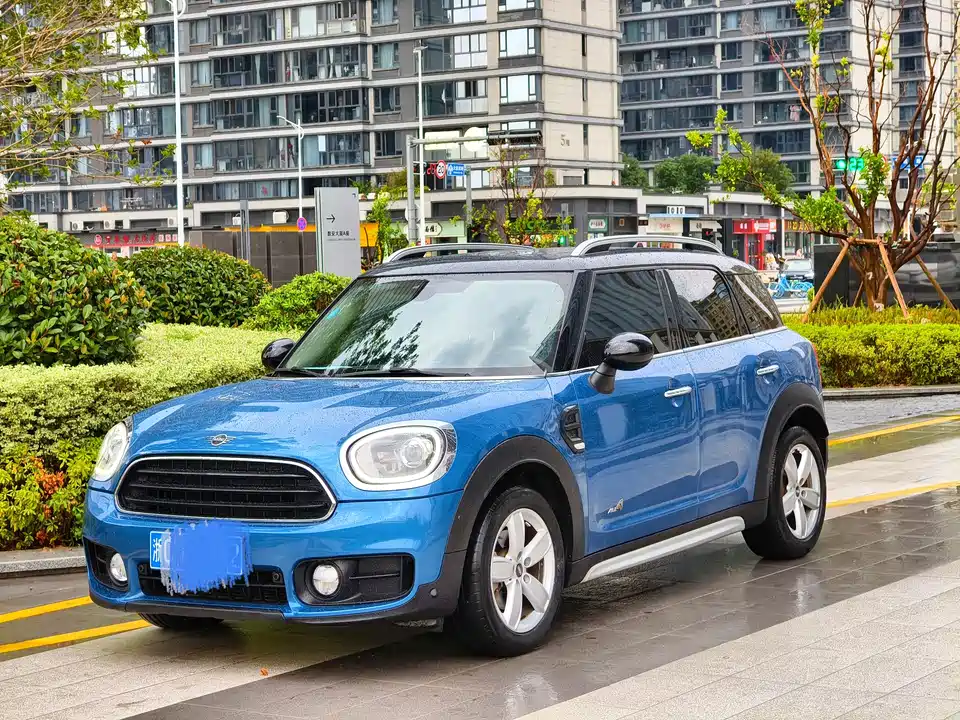 MINI COUNTRYMAN