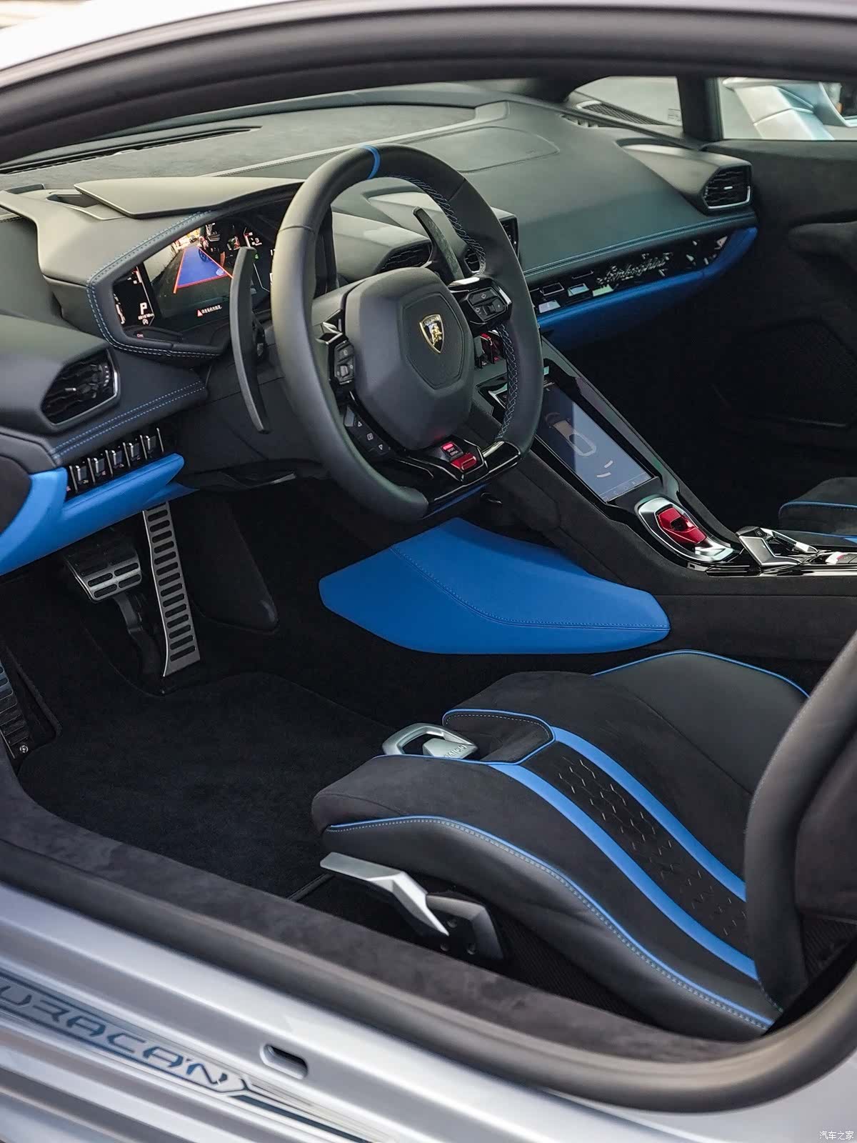 Lamborghini Huracán, 2024 13