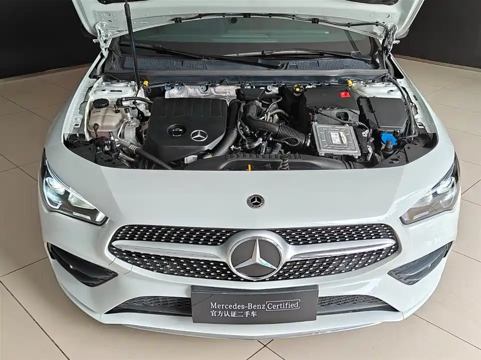 Mercedes-Benz CLA