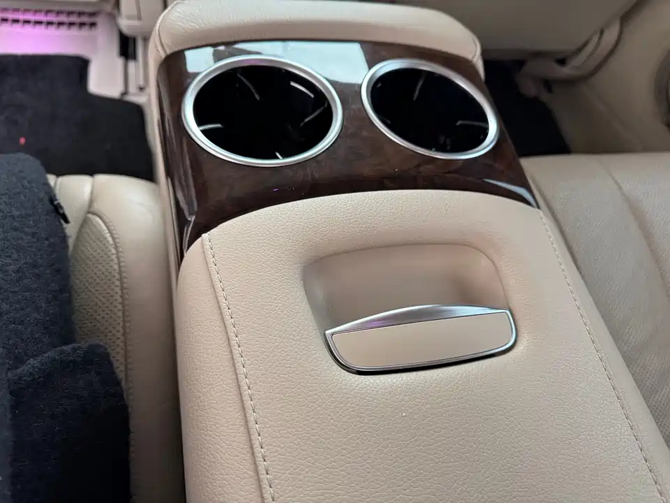 Mercedes-Benz S-class Mercedes-Benz S-class