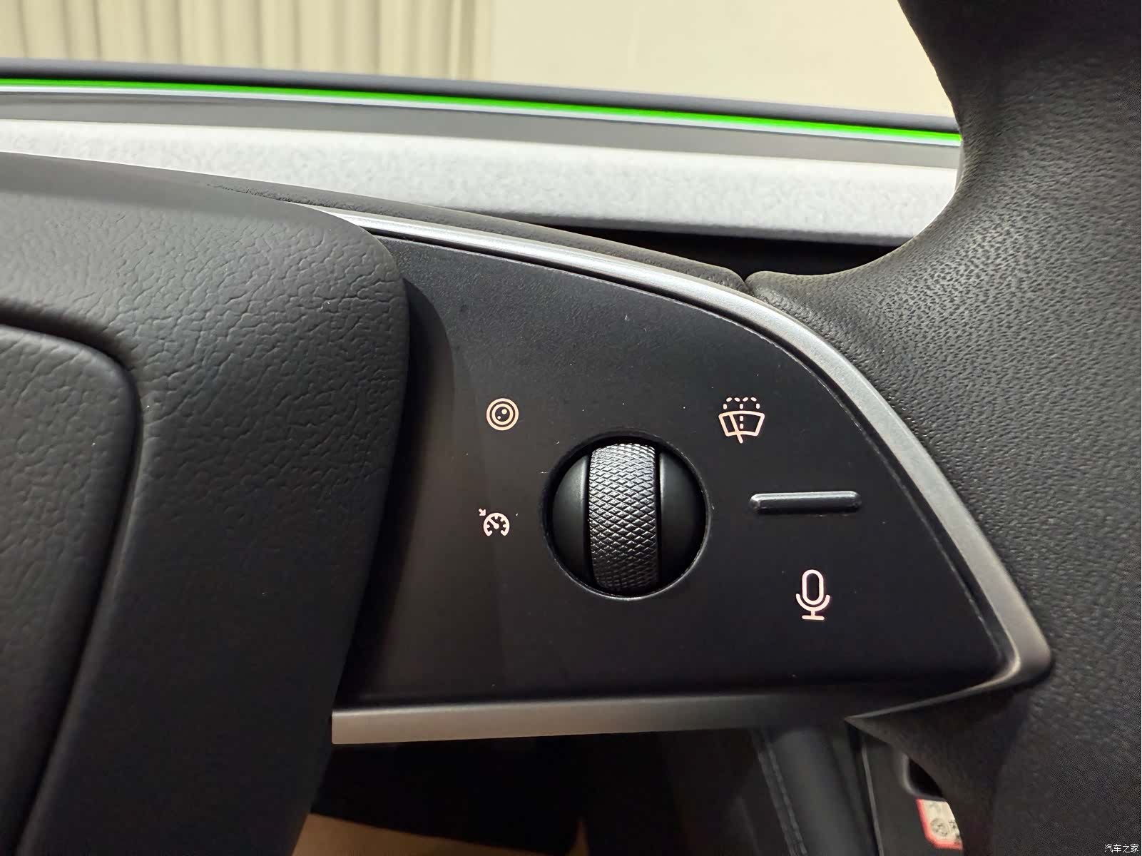 Tesla Model 3, 2024 19