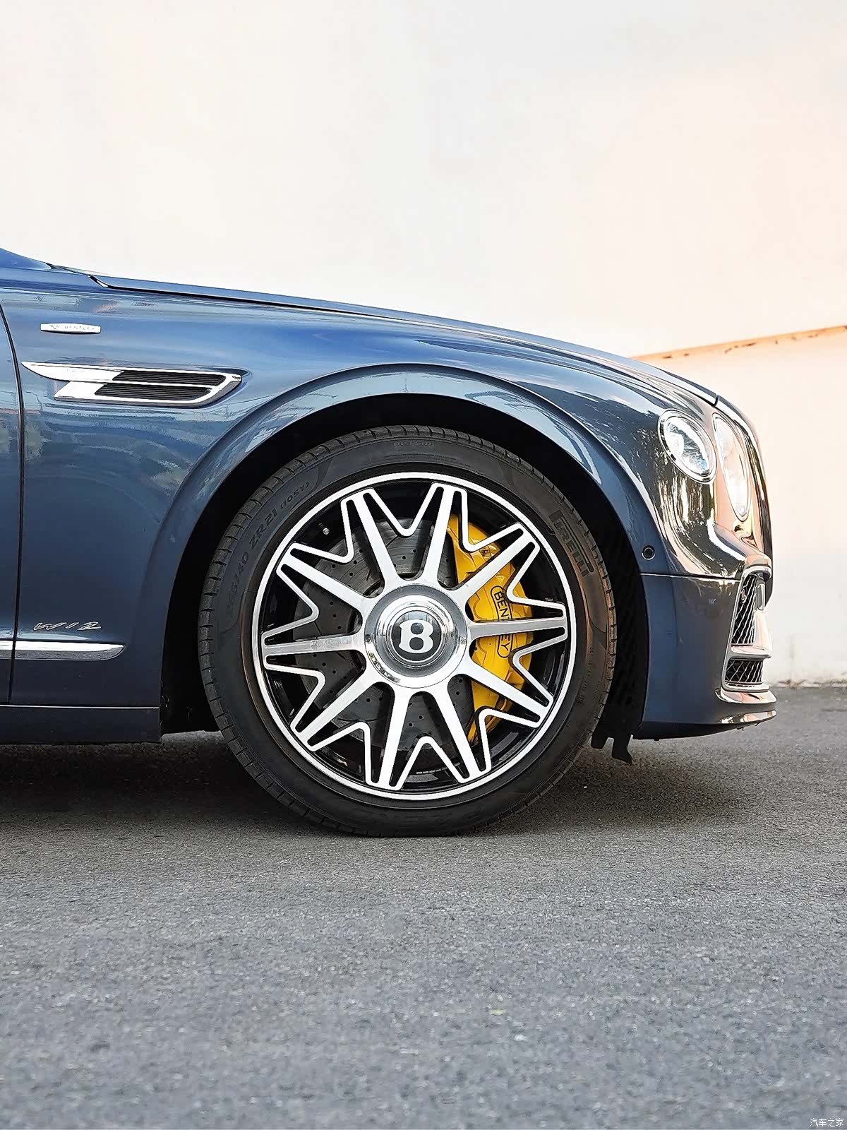 Bentley Flying Spur, 2020 9