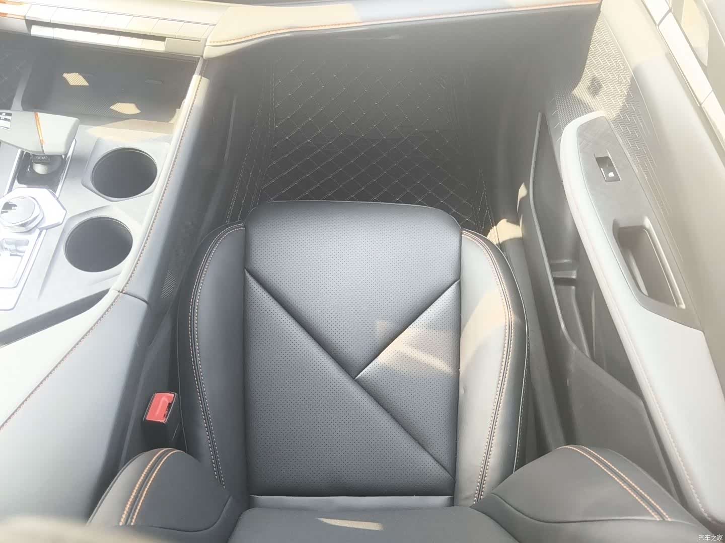 Changan UNI-V, 2023 8