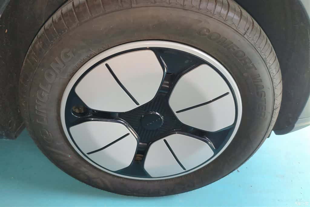 Geely Xingyuan, 2025 6