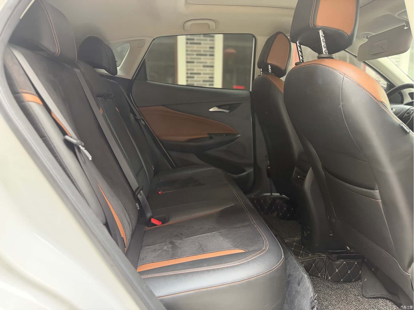 Buick Encore, 2021 9