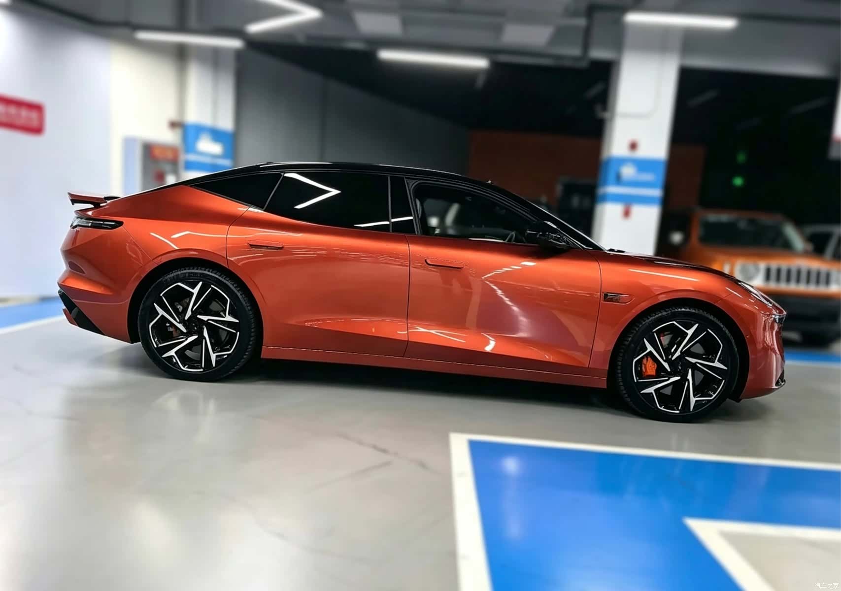 Lynk & Co Z10, 2024 3