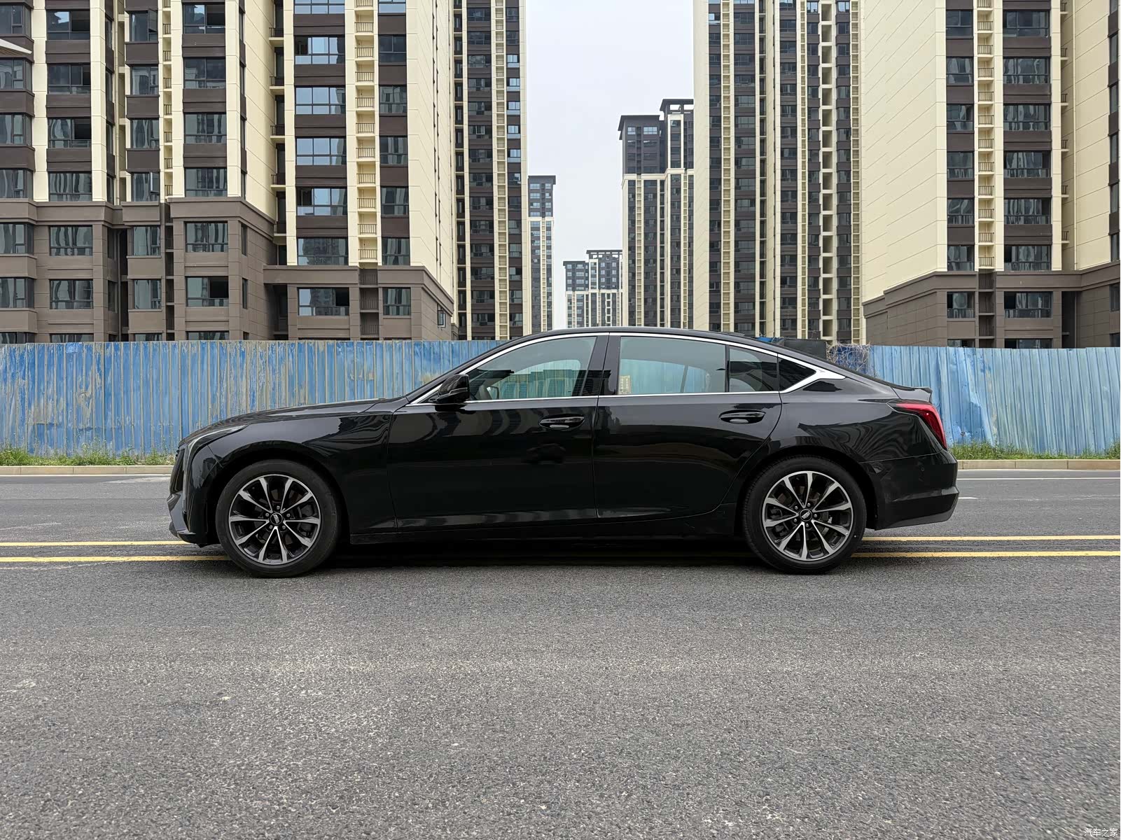 Cadillac CT5, 2026 4