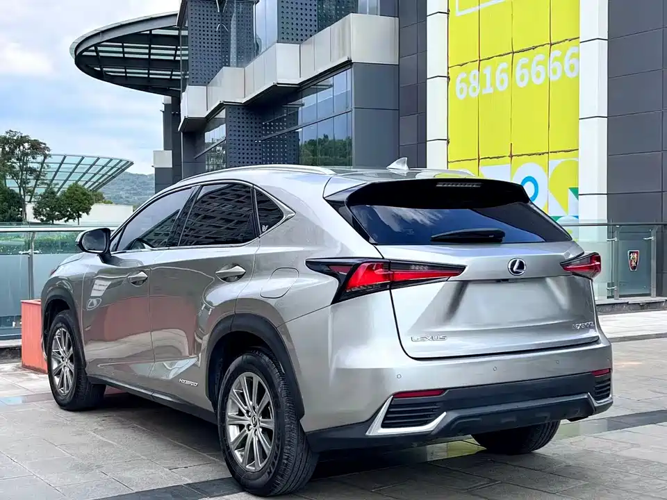 Lexus NX