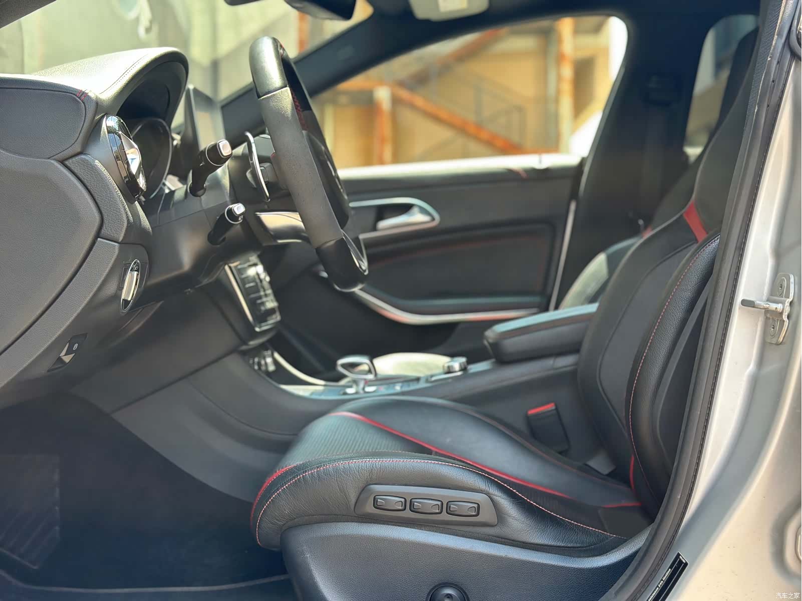 Mercedes-Benz CLA, 2015 13