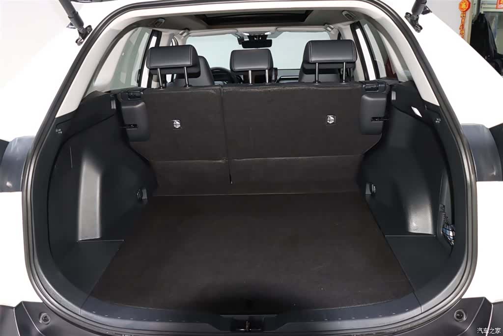 Toyota Wildlander, 2023 17