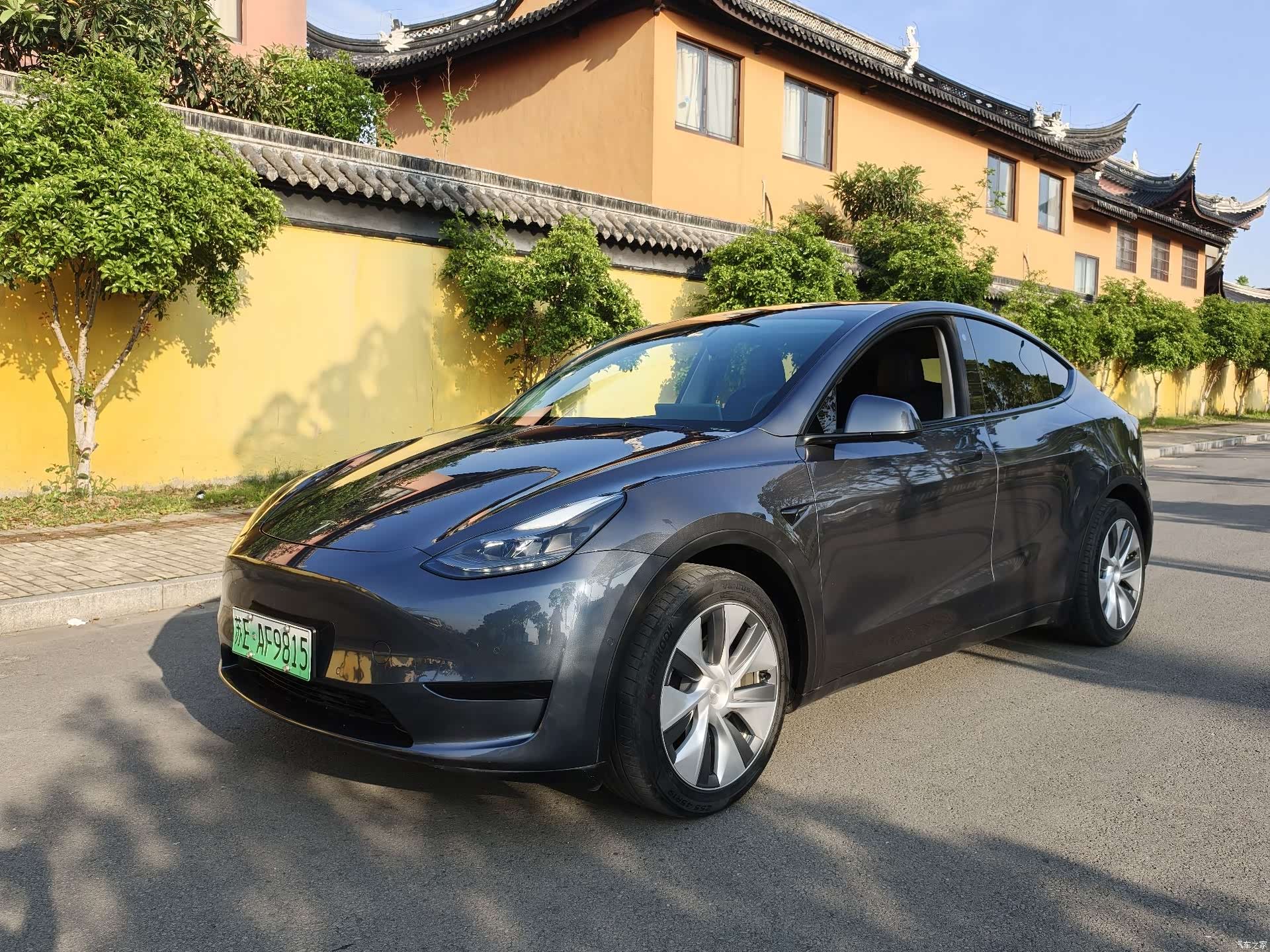 Tesla Model Y, 2023 1