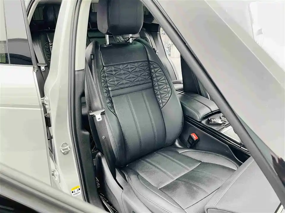 Land Rover Range Rover Aurora