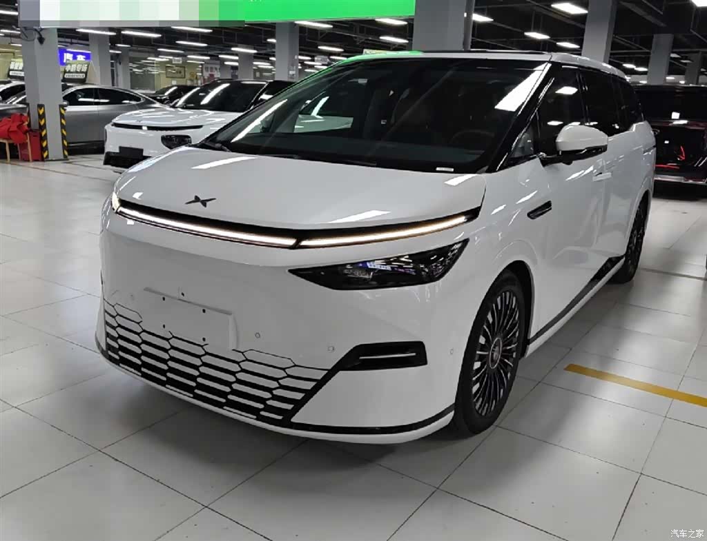 Xpeng X9, 2025 1