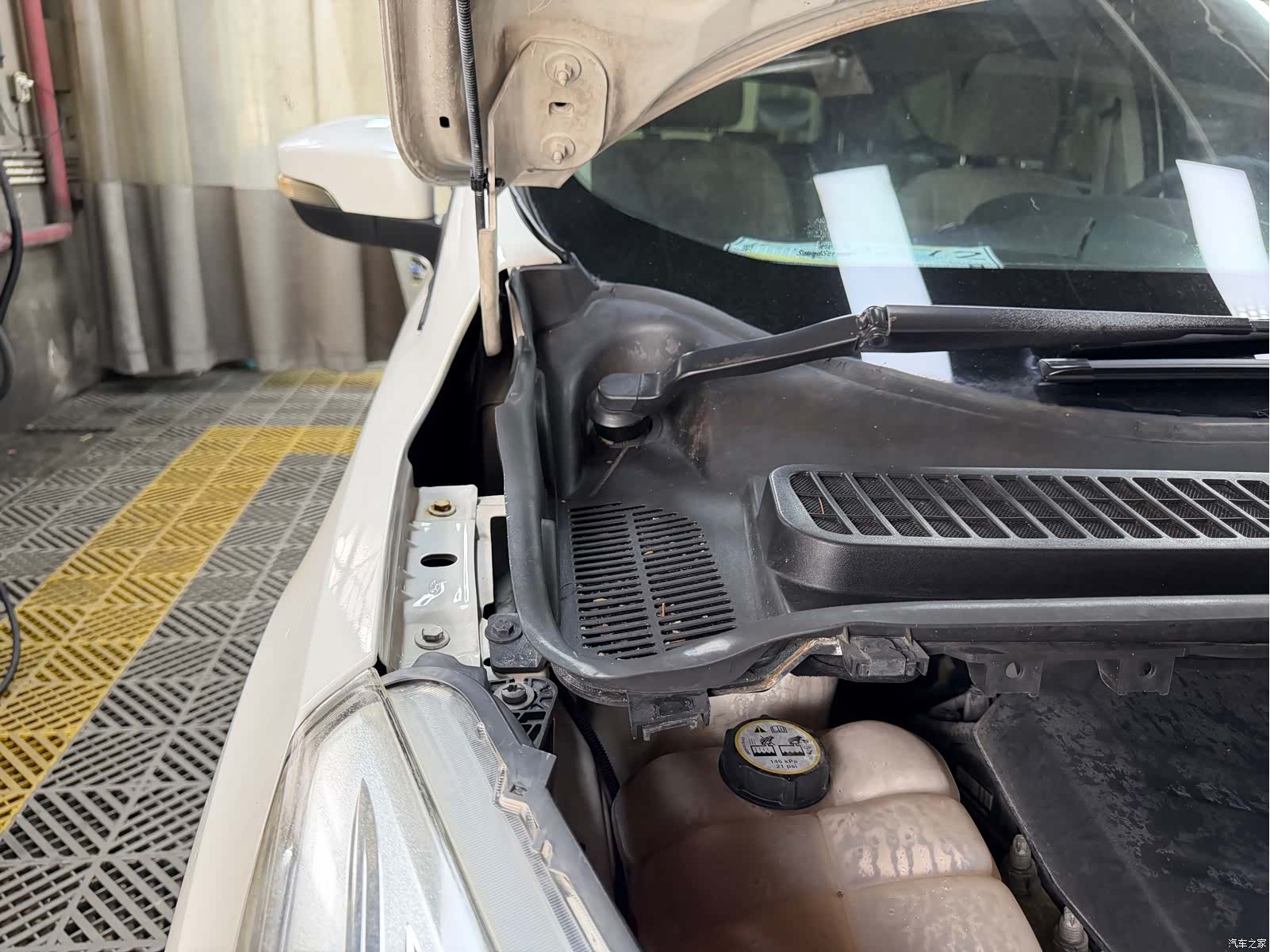 Ford Kuga, 2013 36