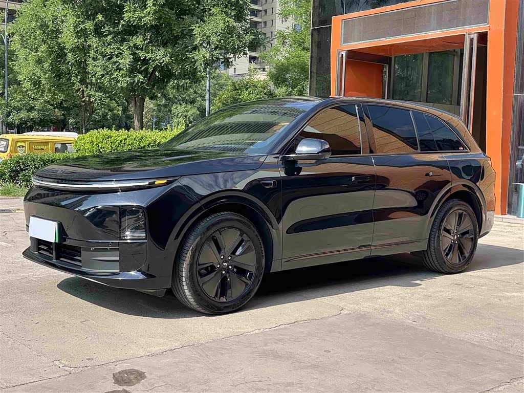 Li Auto L6