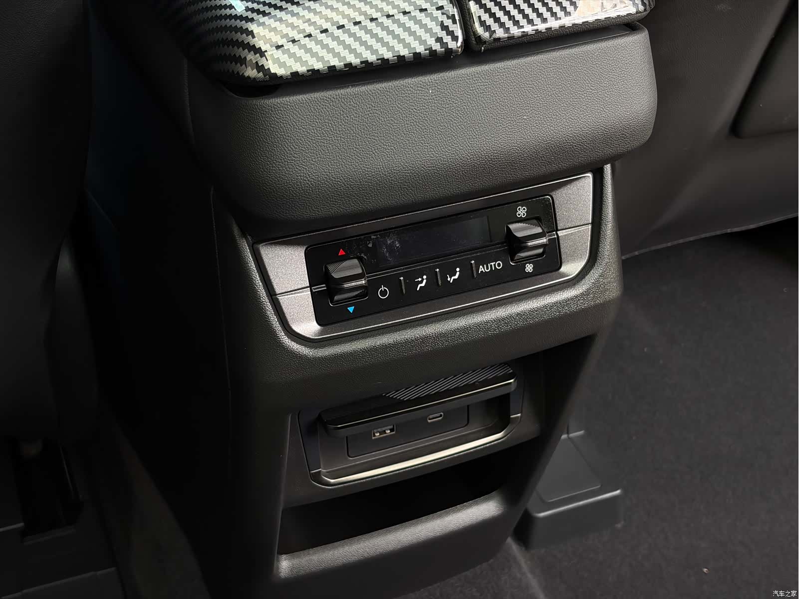 Ford Edge L, 2024 23