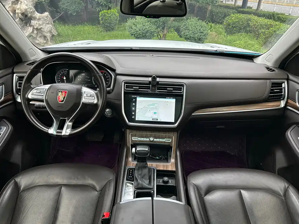 Roewe RX8