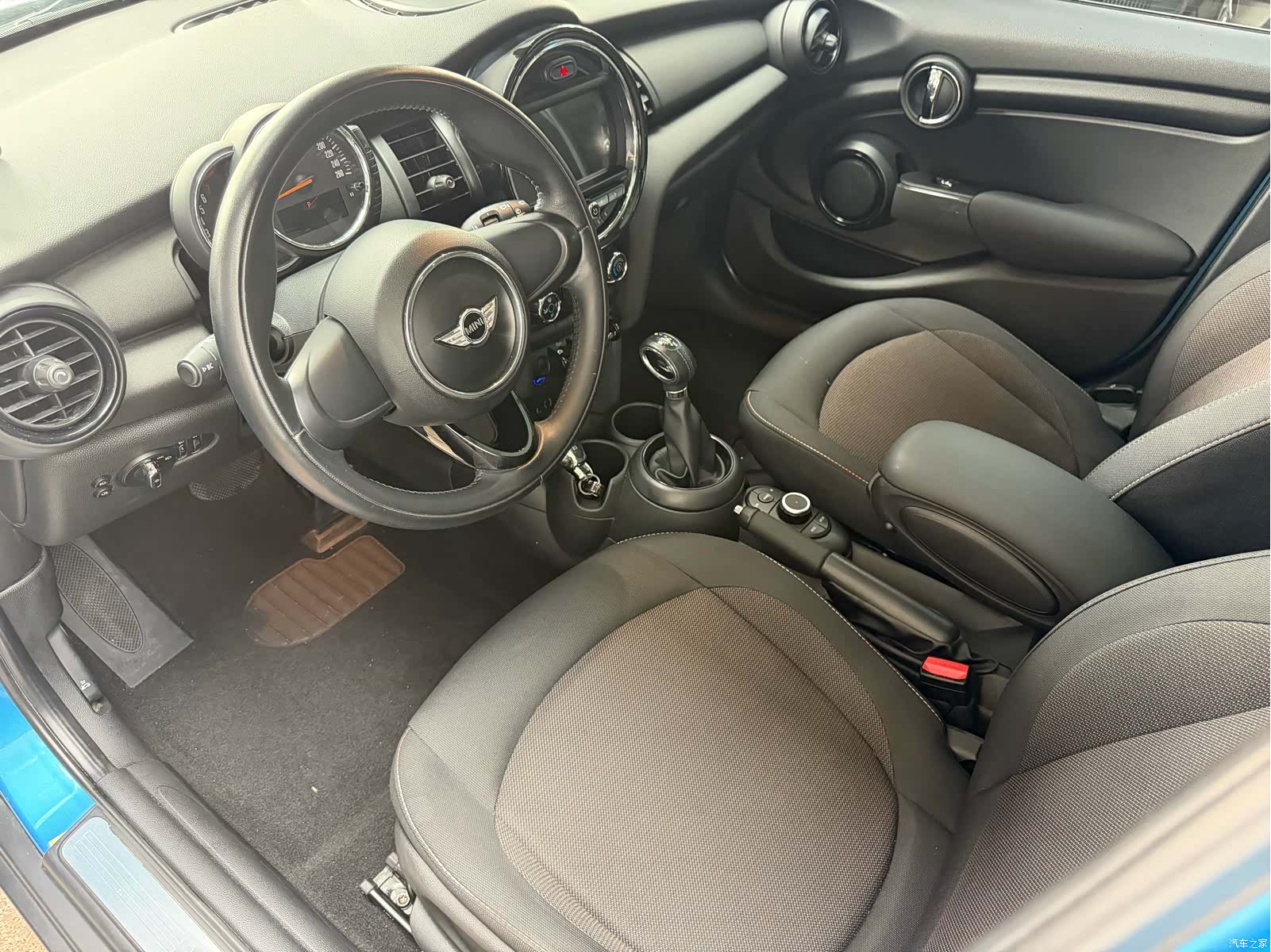 Mini ONE, 2017 8