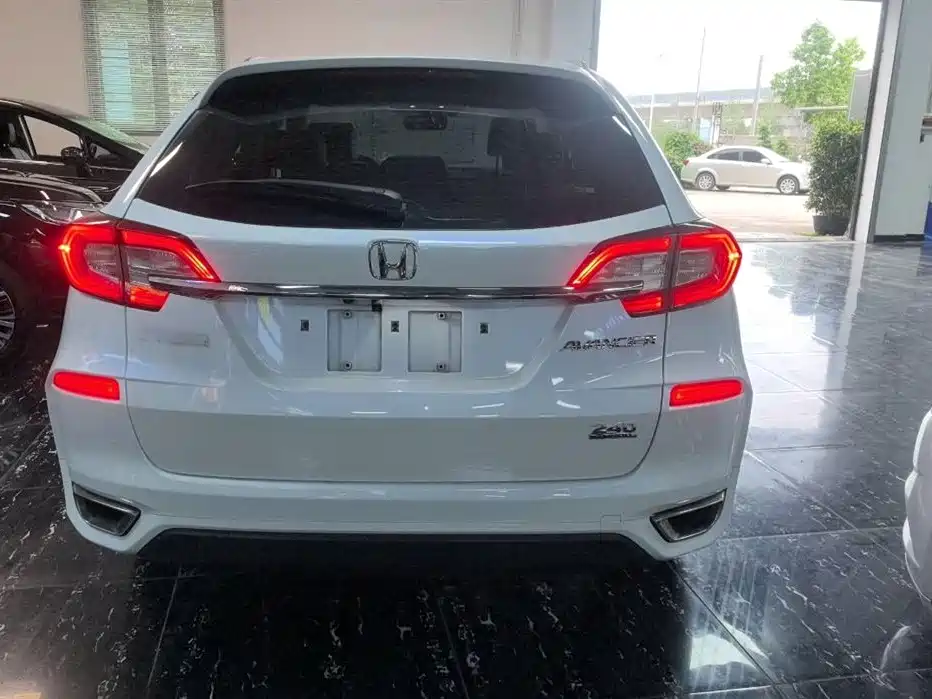 Honda Crown Road