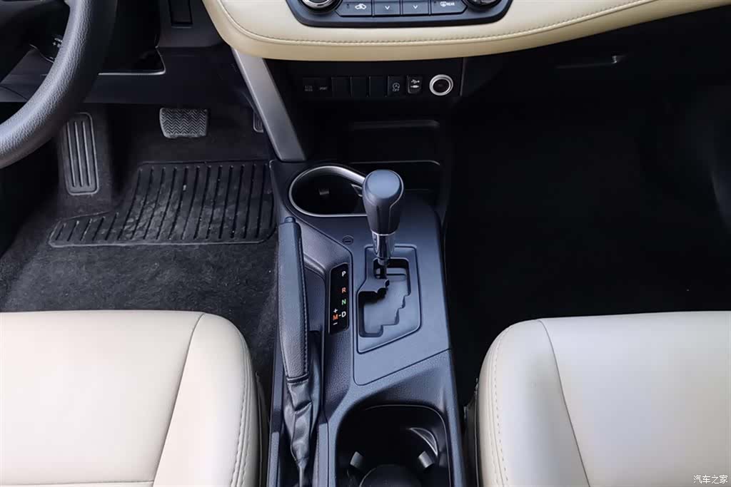 Toyota RAV4, 2018 16