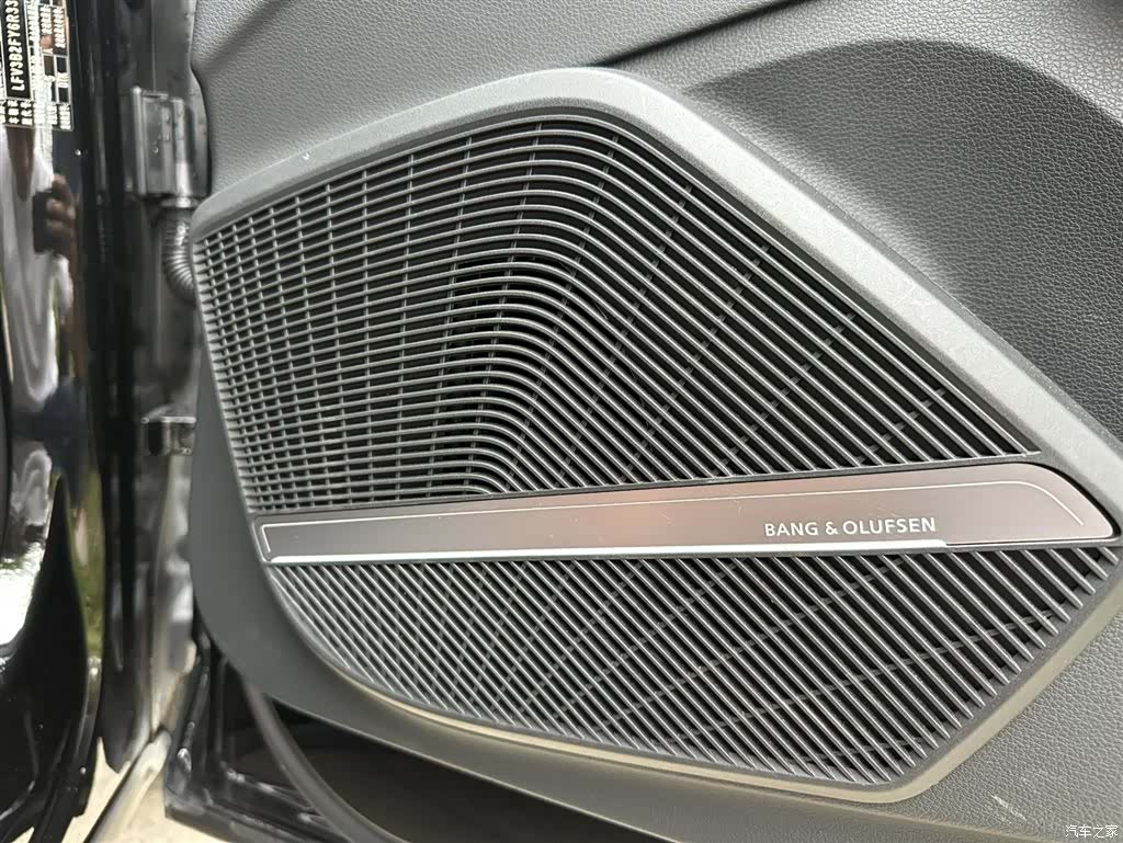 Audi Q5L, 2024 14