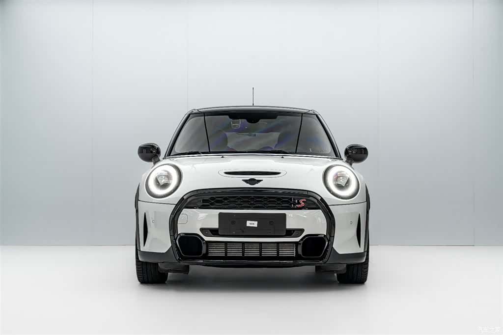 Mini Cooper, 2024 2