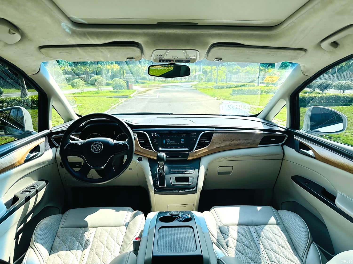Buick GL8, 2019 11
