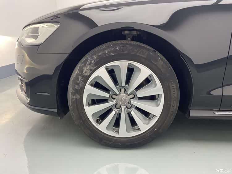 Audi A6L, 2016 11