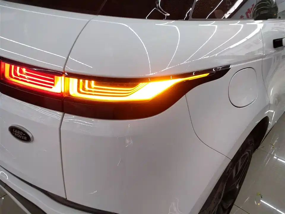 Land Rover Range Rover Aurora