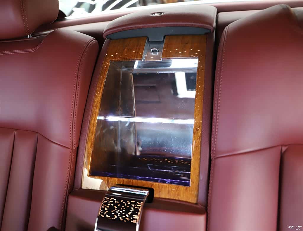 Rolls-Royce Phantom, 2012 21