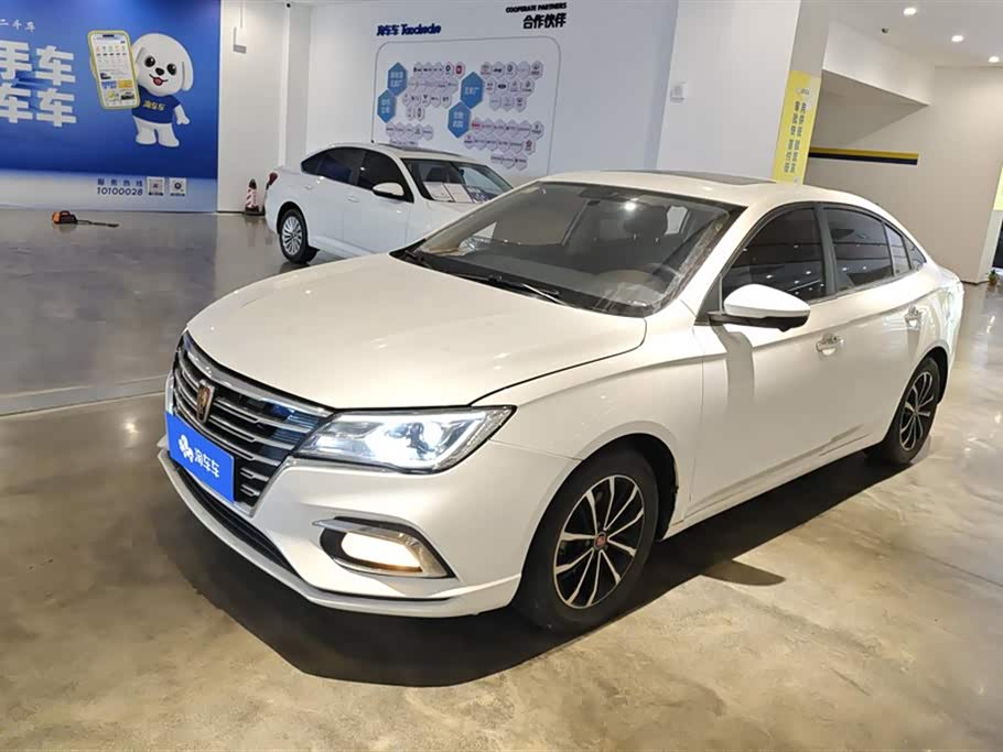 Roewe i5