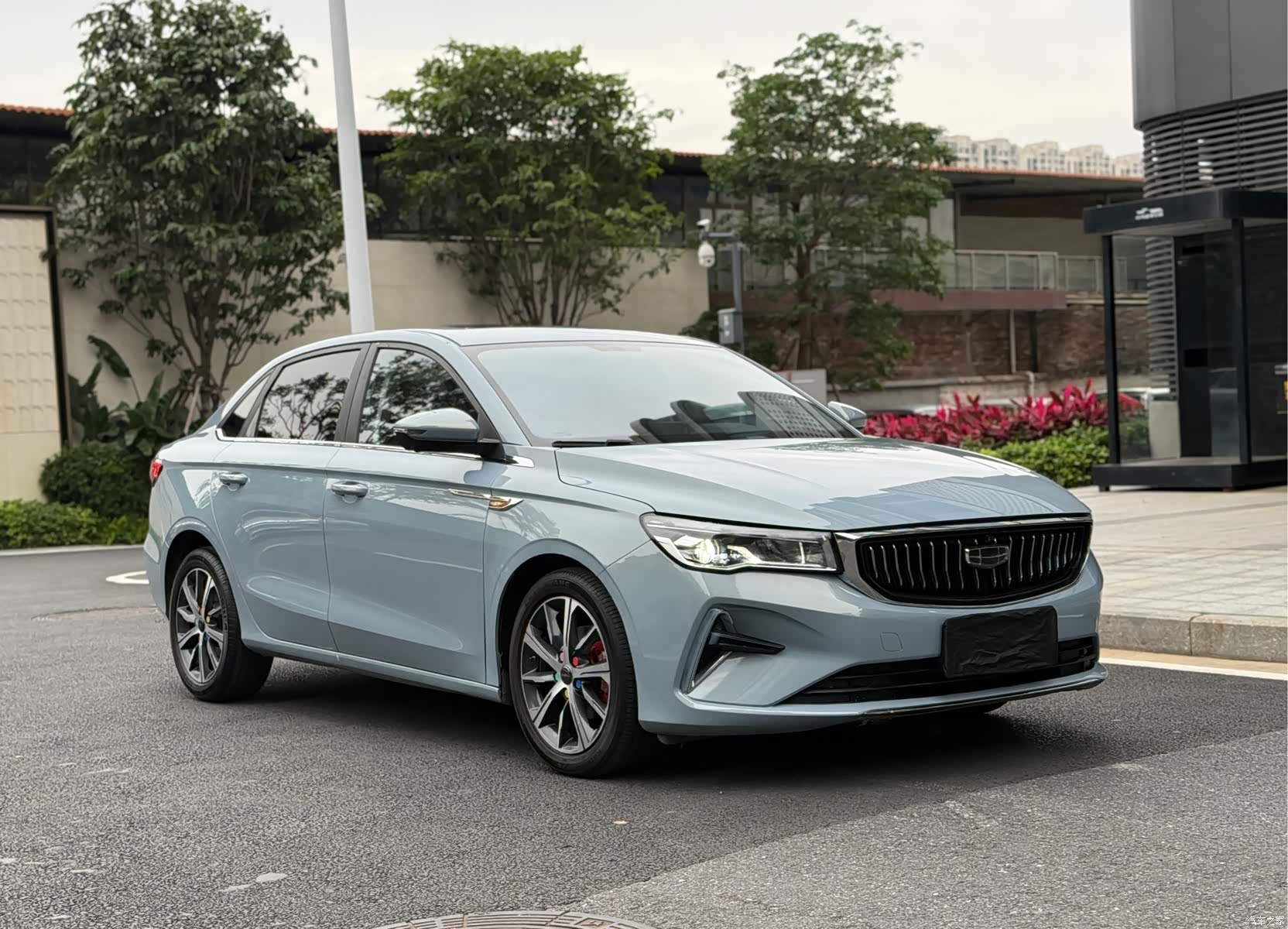 Geely Emgrand, 2023 3