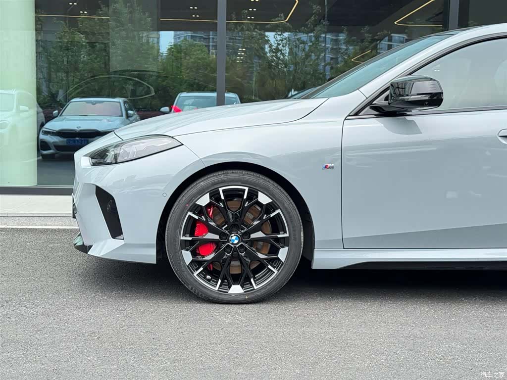 BMW M2, 2025 все фото