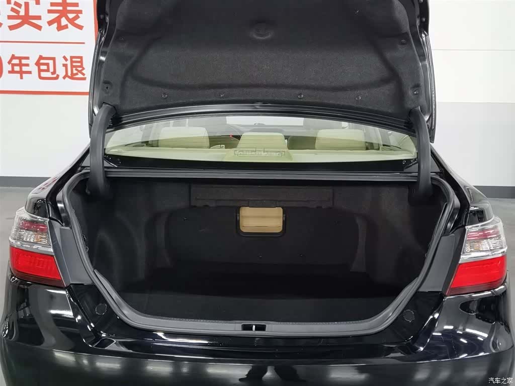 Toyota Camry, 2015 16