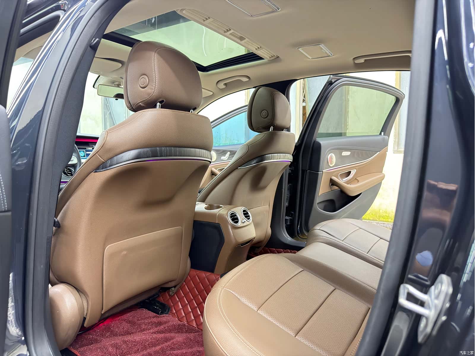 Mercedes-Benz E-Class, 2019 8