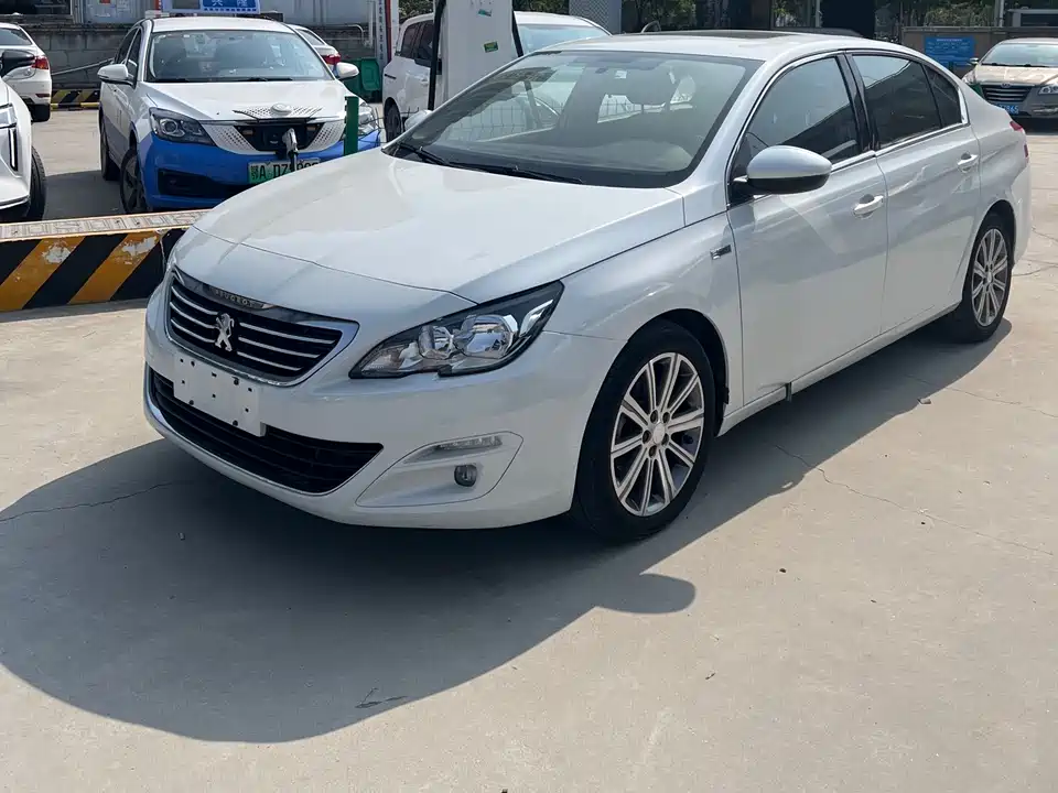 Peugeot 408