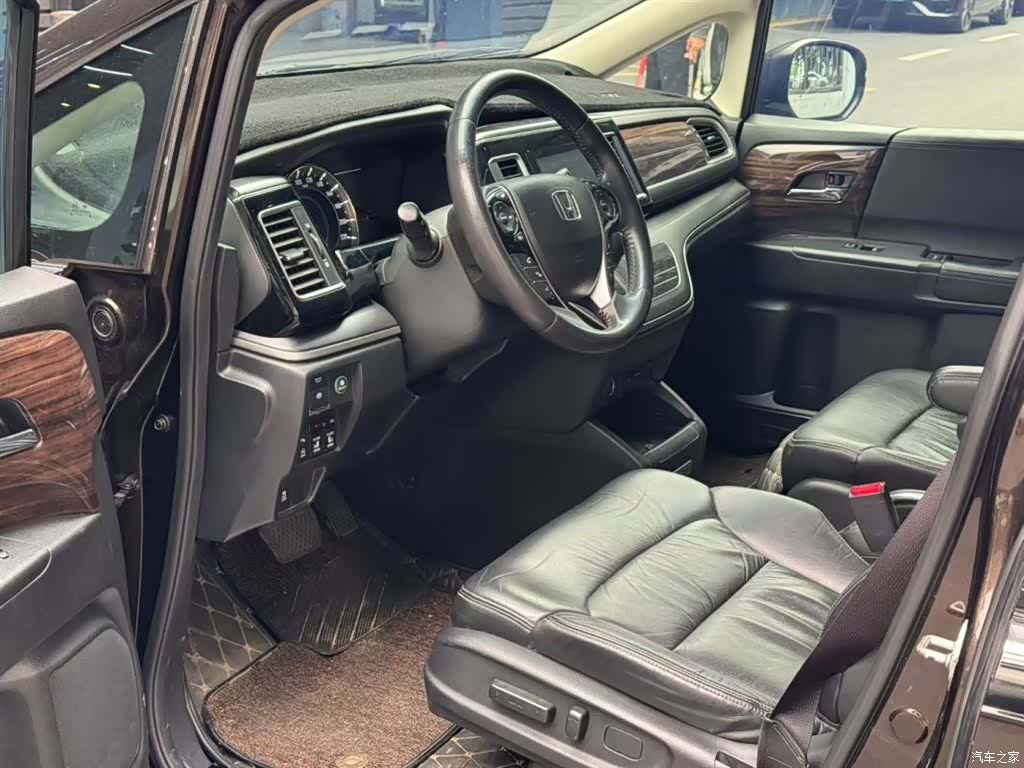 Honda Elysion, 2018 8
