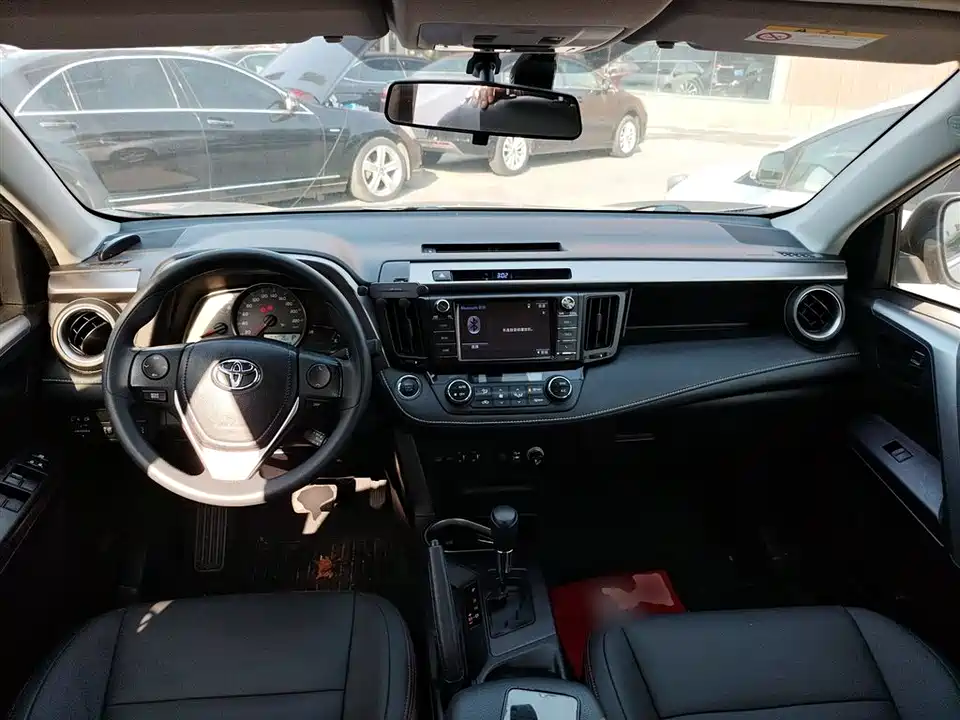 Toyota RAV4 Rongfang