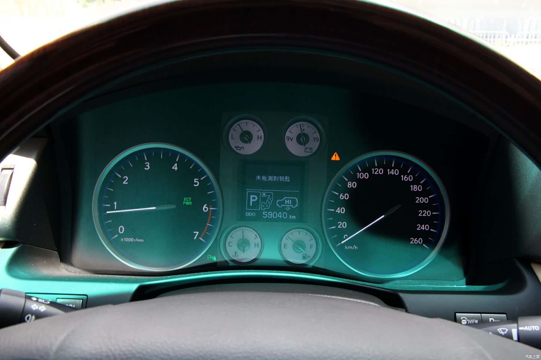 Lexus LX, 2012 6