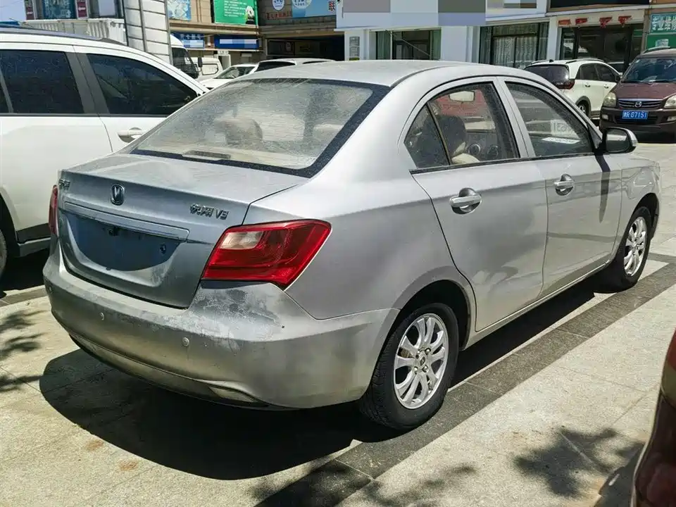 Changan Yuexiang V3