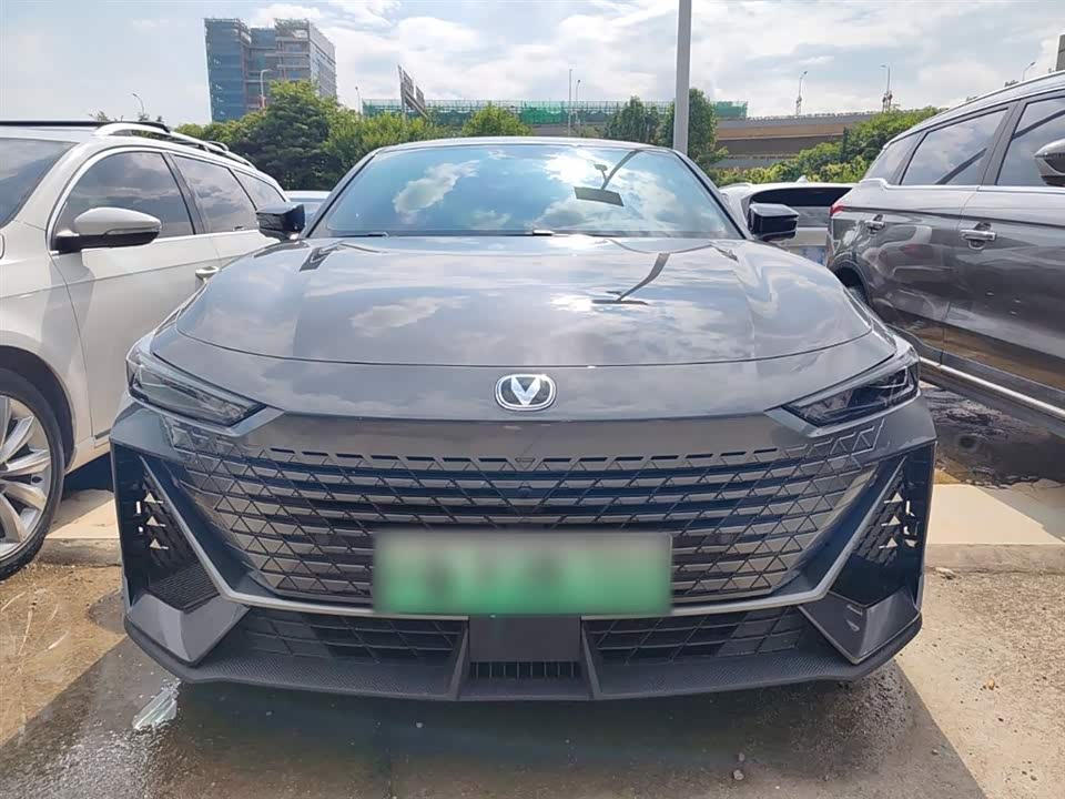 Changan UNI-V Smart iDD