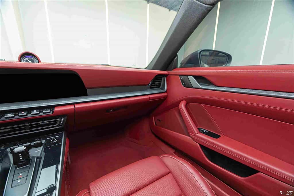 Porsche 911, 2023 10