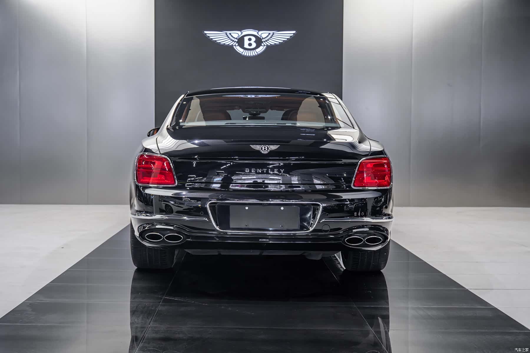 Bentley Flying Spur, 2022 16