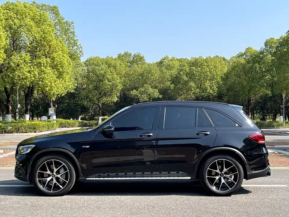 Mercedes-Benz GLC AMG