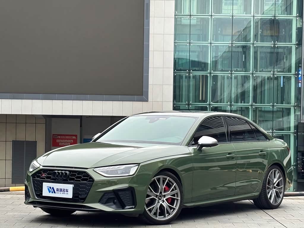 Audi S4