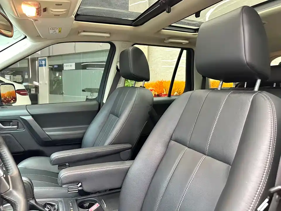 Land Rover Freelander 2