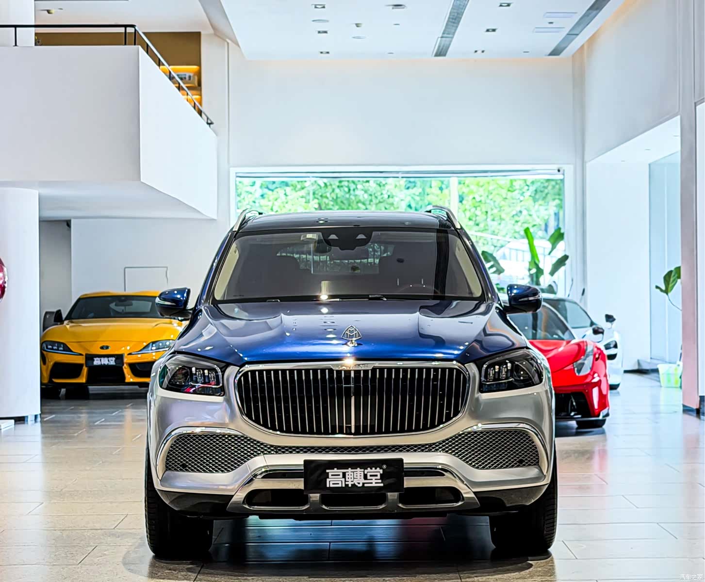 Maybach GLS, 2022 3