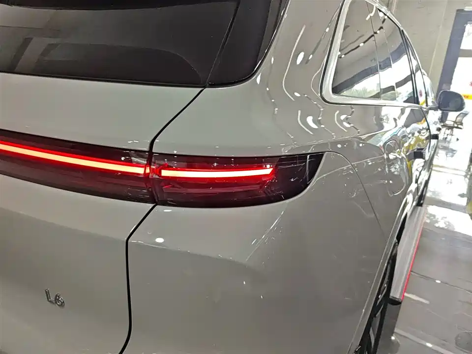 Li Auto Ideal L6