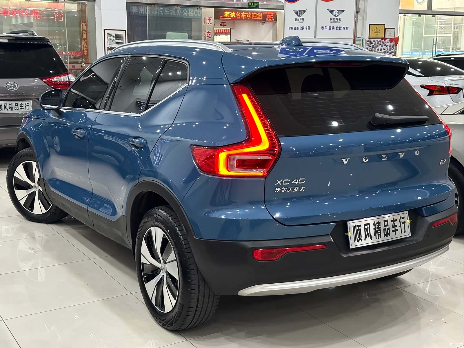 Volvo XC40, 2022 4